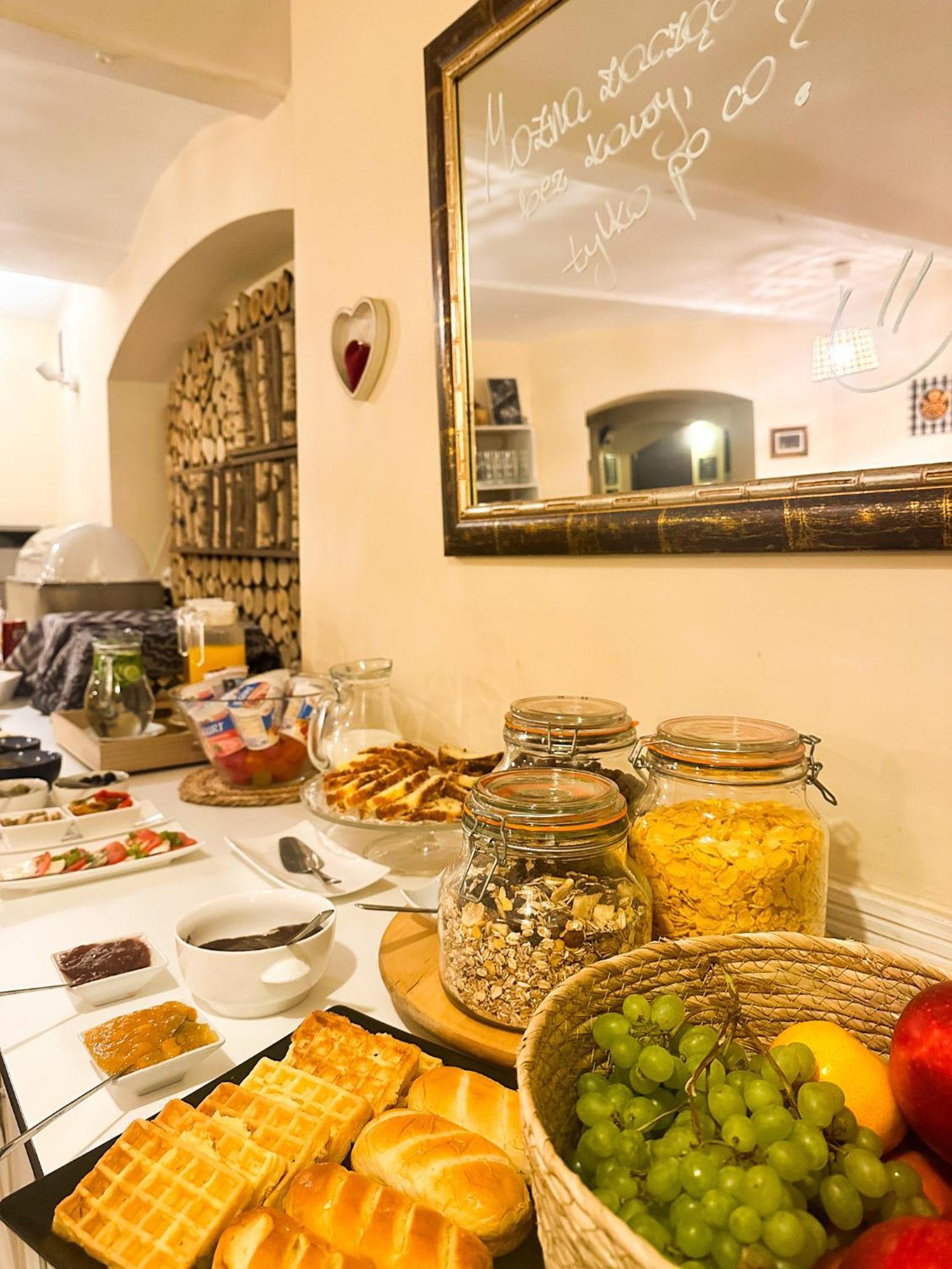 פוזנן Explorer B&B Old Town Rooms & Apartment #Don'T Be A Tourist, Be An Explorer! מראה חיצוני תמונה